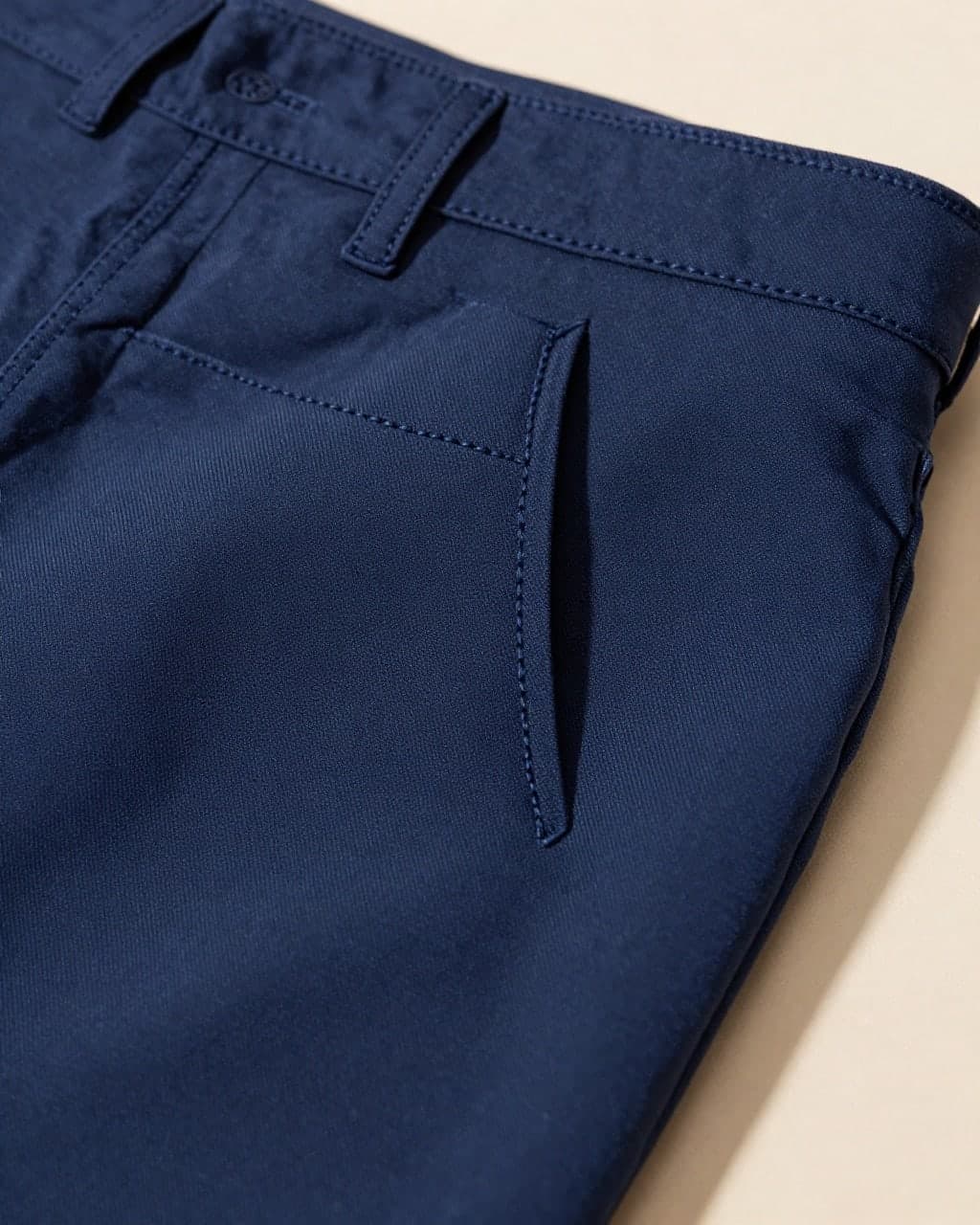Chino Shorts — detail