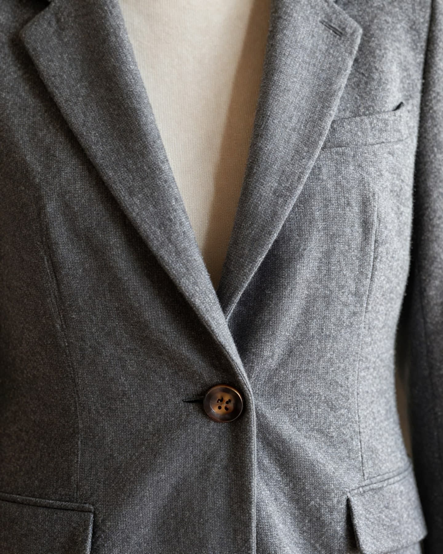 Women's Skirt Suit — detail