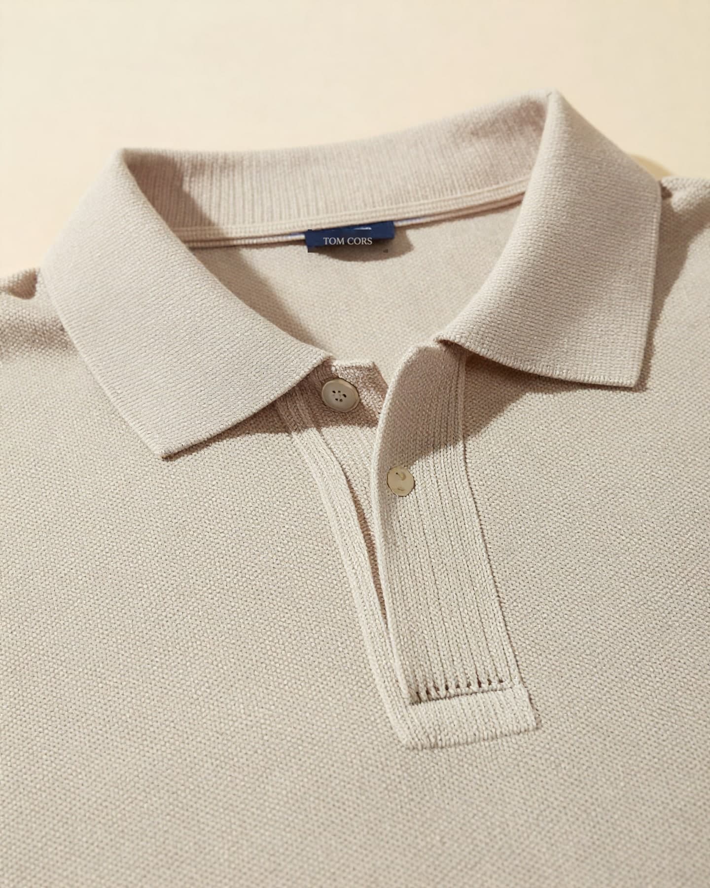 Short-Sleeve Knitted Polo — detail