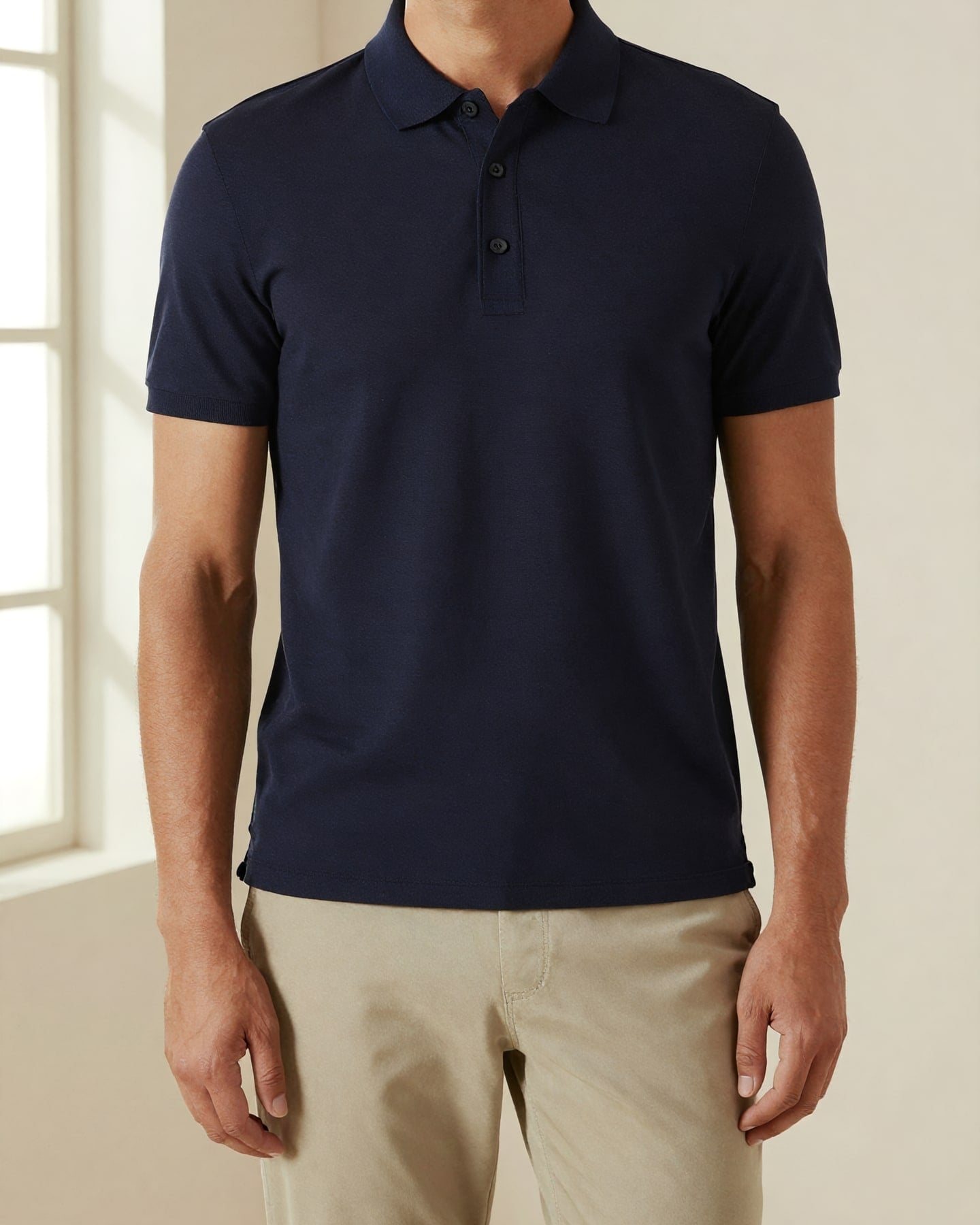 Klasik Piké Polo — model üzerinde