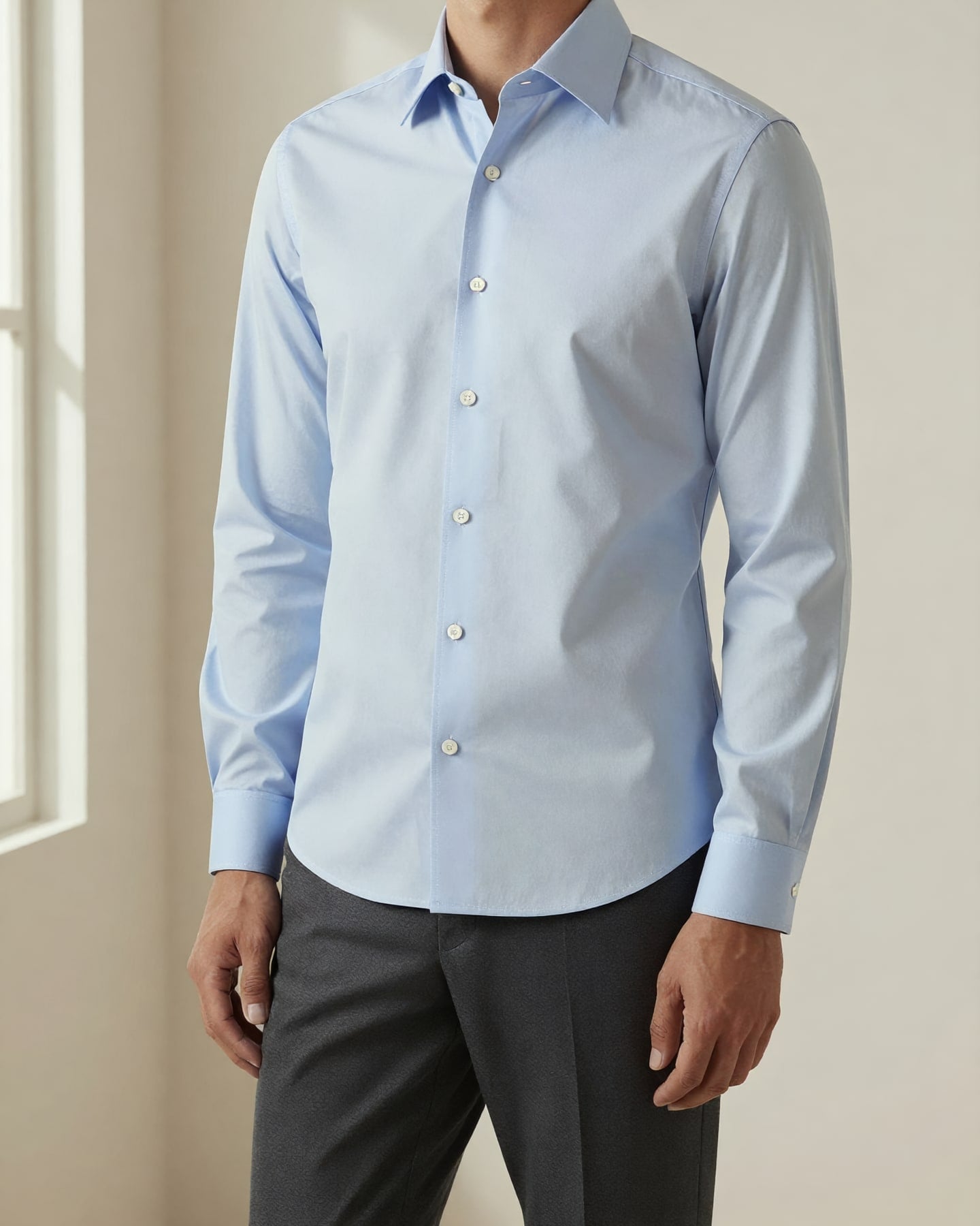 Premium Twill Gömlek — model üzerinde
